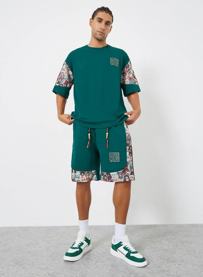 ستايلي طقم منسق من تيشيرت مطبع بقصة واسعة وشورت